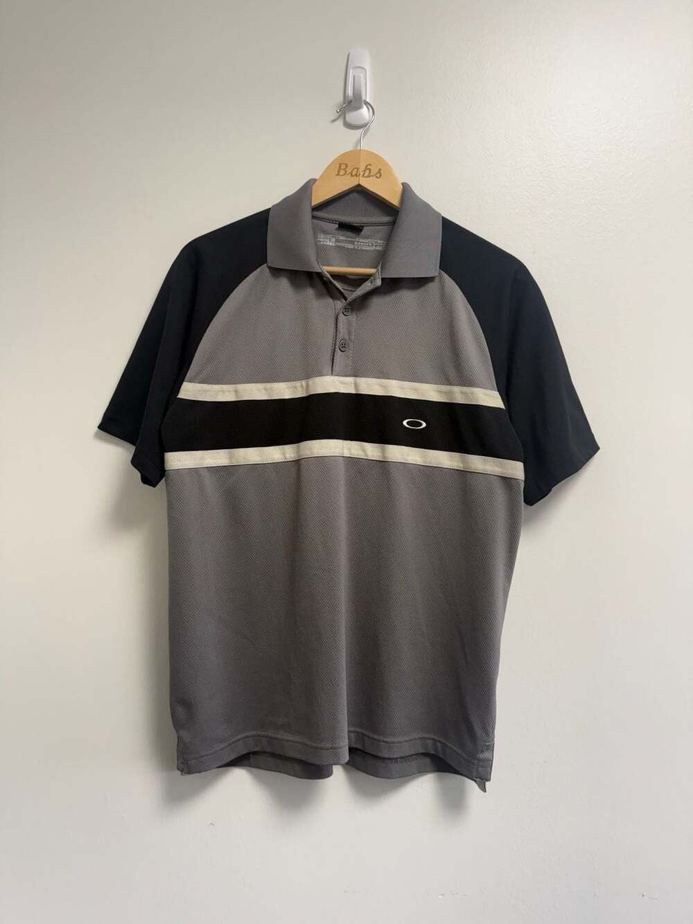 Oakley Golf Polo Shirt Size S Gray Black Striped Short Sleeve